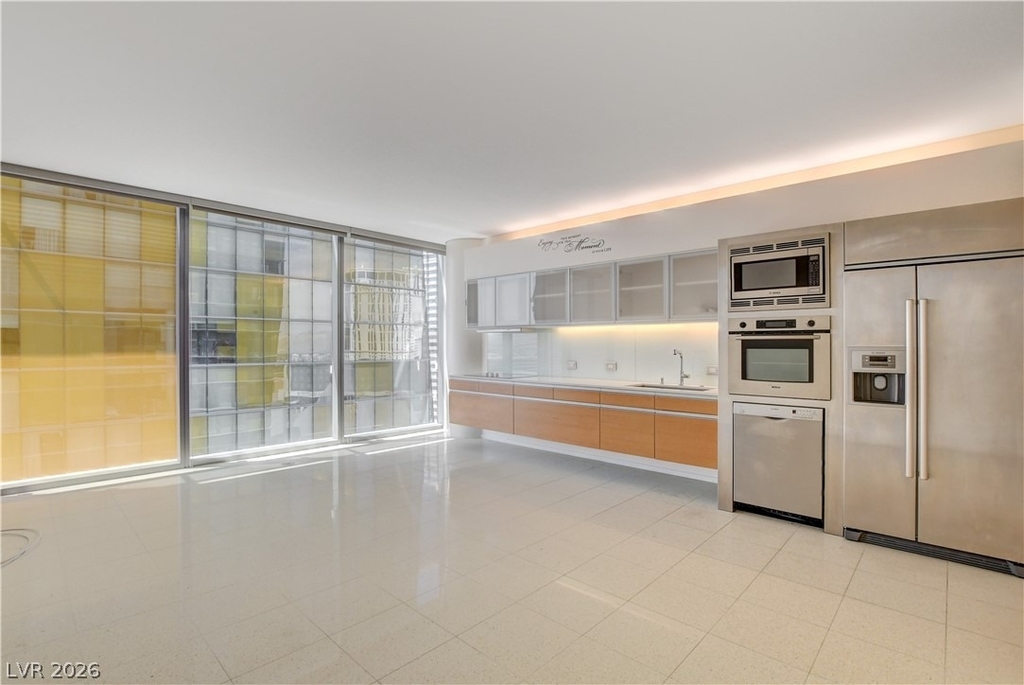 3722 Las Vegas Boulevard - Photo 2