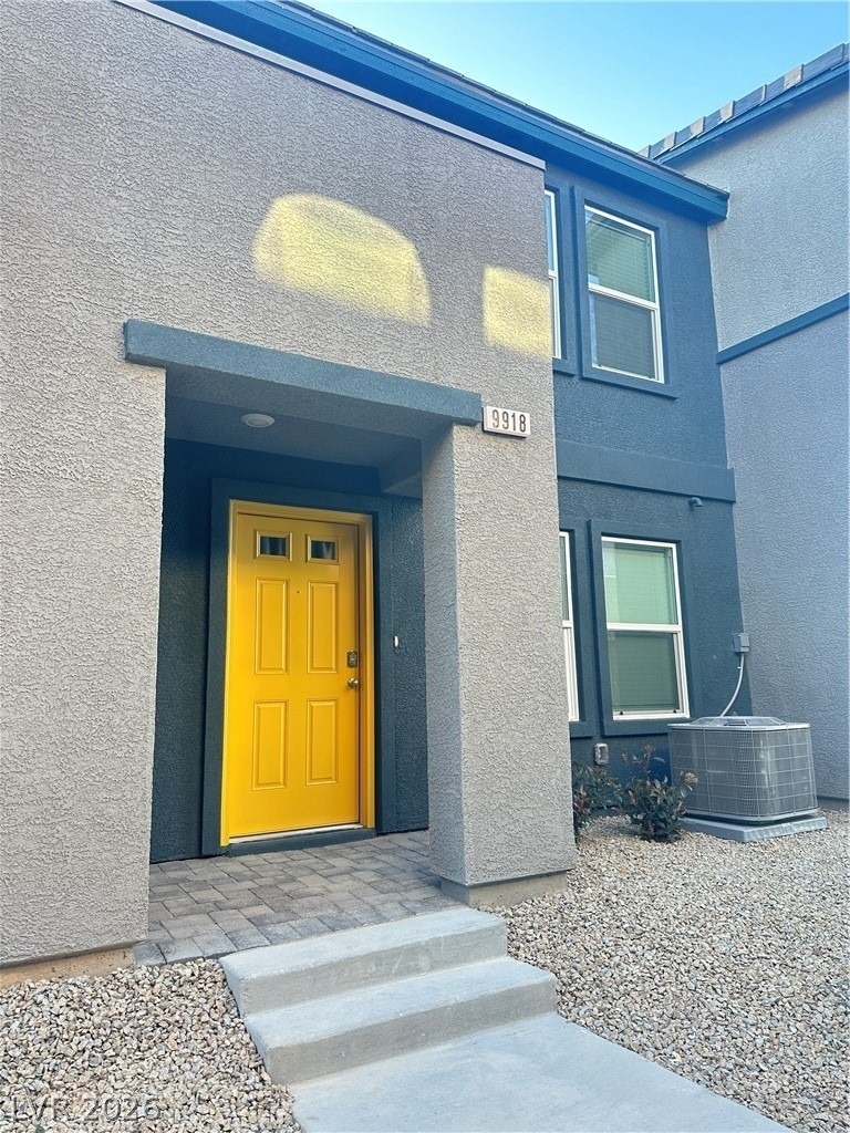 9918 Saffron Hills Street - Photo 3