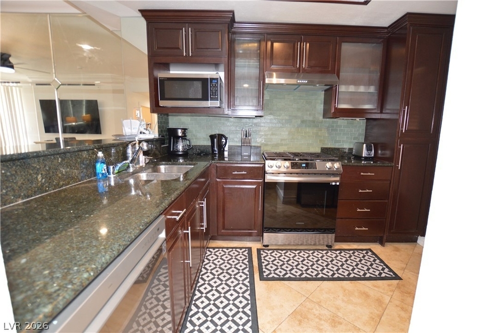 260 E Flamingo Road - Photo 4