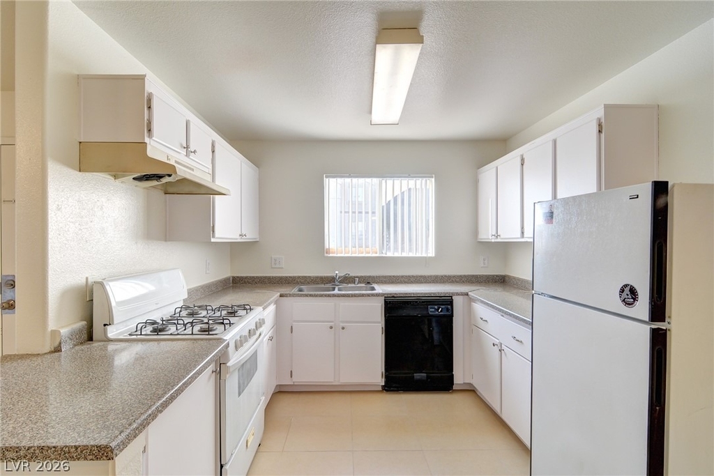 3956 Danny Melamed Avenue - Photo 3