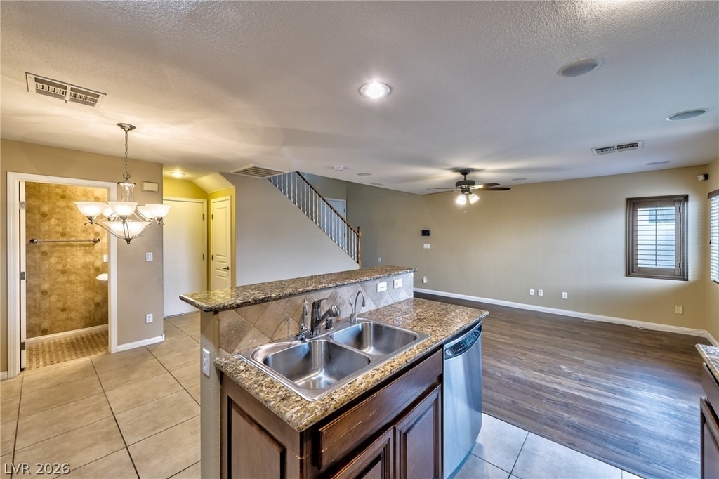5288 Judkins Drive - Photo 4