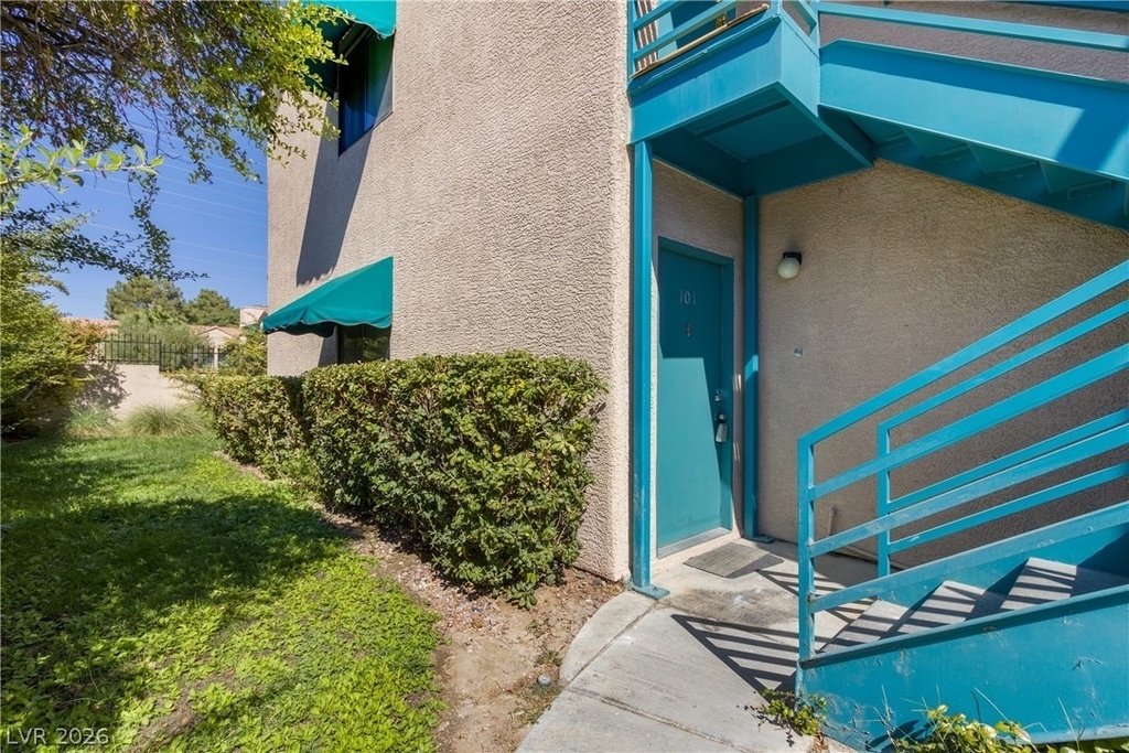 2220 Pine Breeze Lane - Photo 21