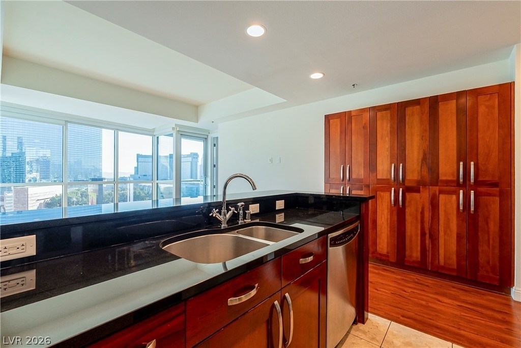 4525 Dean Martin Drive - Photo 5