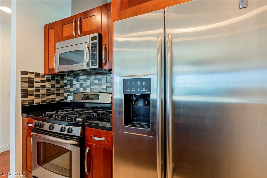 4525 Dean Martin Drive - Photo 6