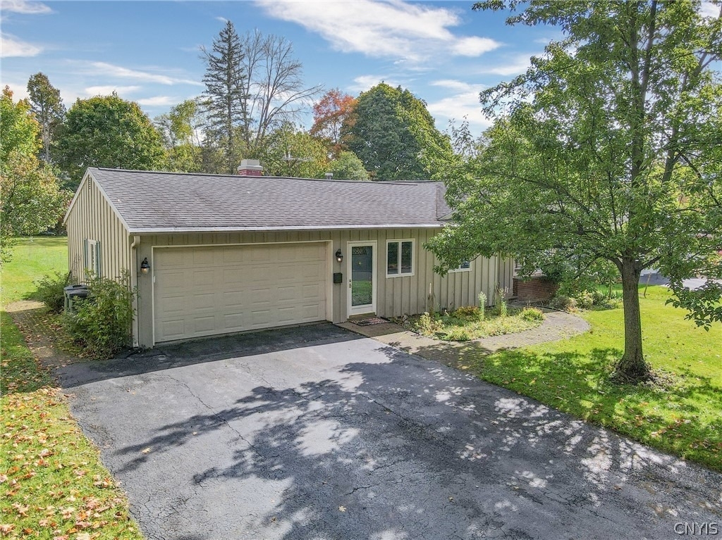 35 Lakeview Circle - Photo 3