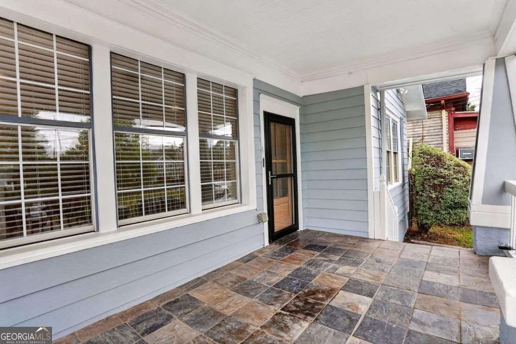 585 Jones Avenue - Photo 1