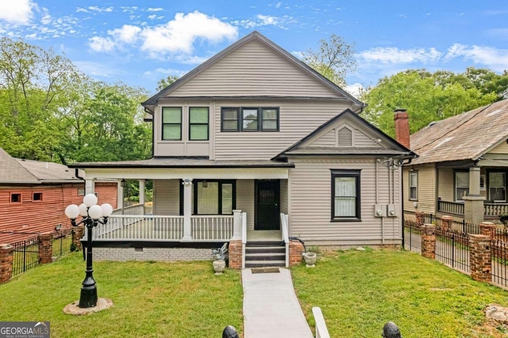 660 Queen Street Sw - Photo 0