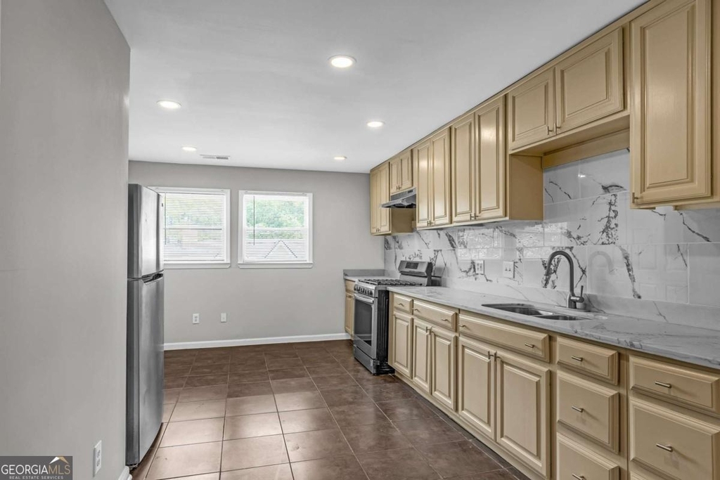 660 Queen Street Sw - Photo 35