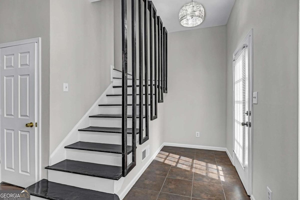 660 Queen Street Sw - Photo 22