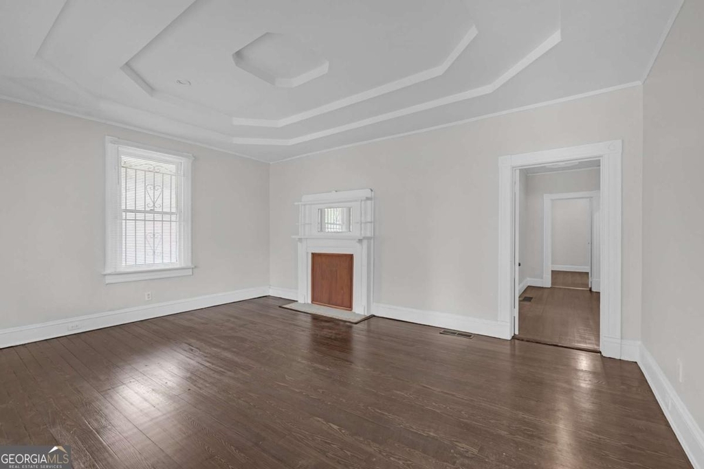 660 Queen Street Sw - Photo 3