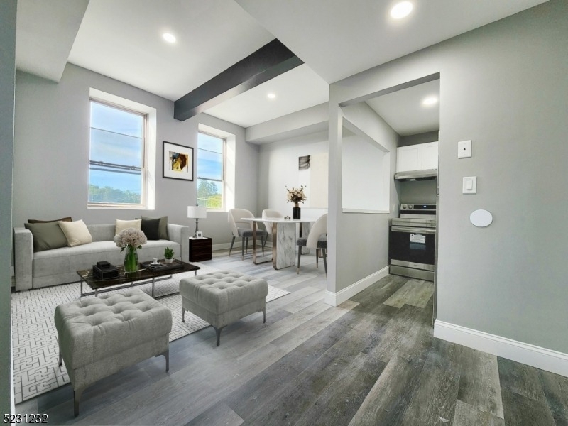 73 Sparta Ave - Photo 0