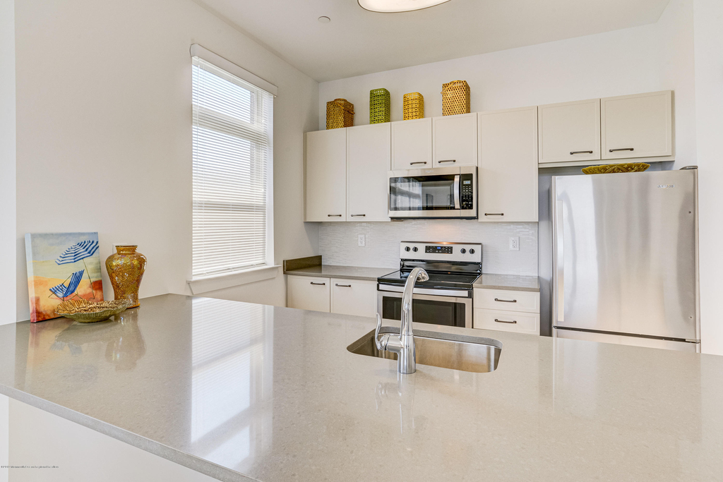 55 W Front Street - Photo 10