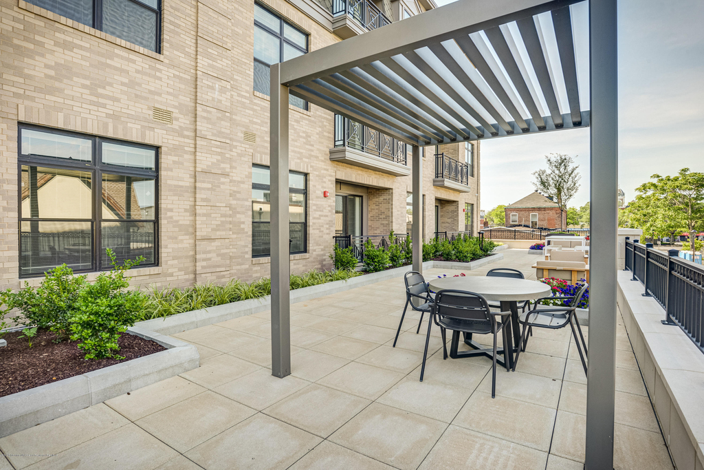 55 W Front Street - Photo 23