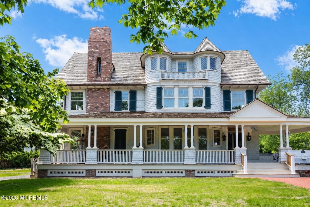 200 Bridlemere Avenue - Photo 0