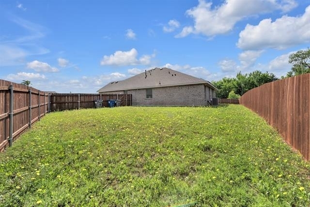 300 Clayton Street - Photo 18