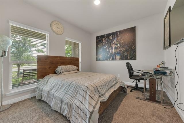 300 Clayton Street - Photo 14