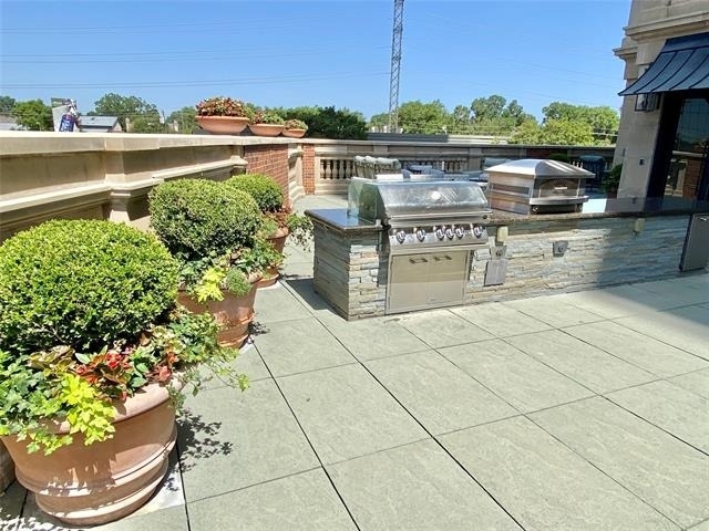 3140 Harvard Avenue - Photo 2