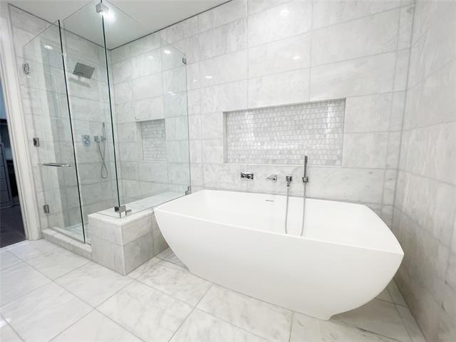 7901 Windrose Avenue - Photo 14