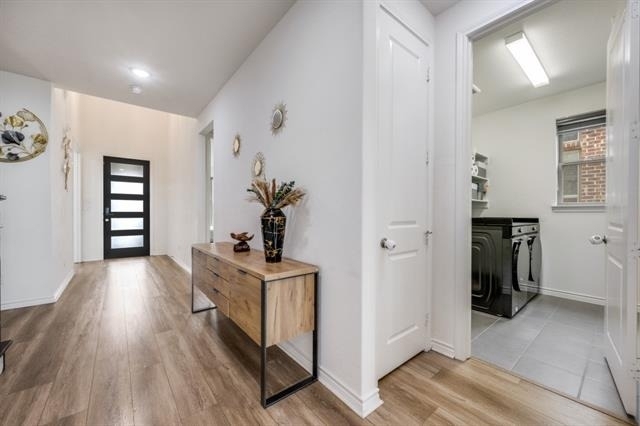 2813 Walker Way - Photo 3