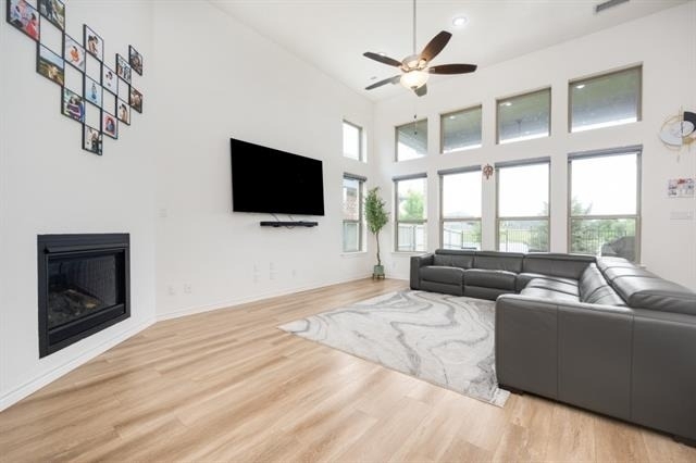 2813 Walker Way - Photo 8