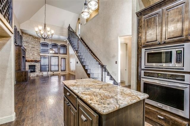 1231 Fowler Street - Photo 3