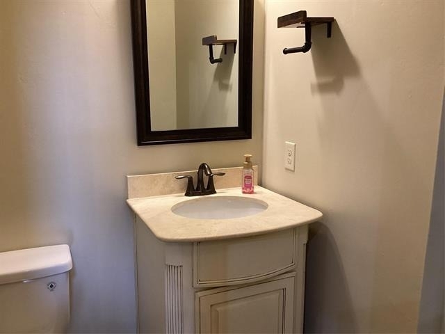 1231 Fowler Street - Photo 5