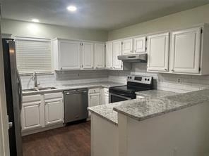 5412 Village Green Drive - Photo 18