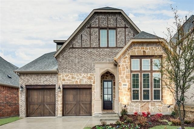 5901 The Esplanade Drive - Photo 1
