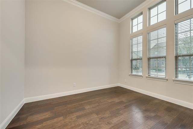5901 The Esplanade Drive - Photo 4