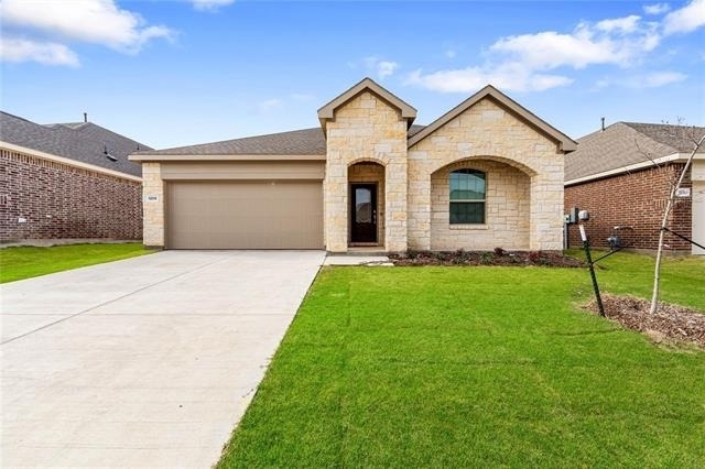 1209 Mesquite Lane - Photo 0