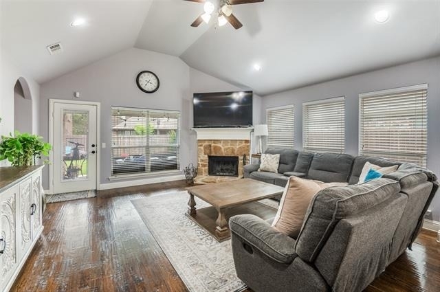 4312 Poppy Drive - Photo 3