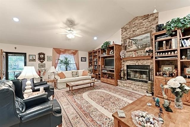 105 Santee Drive - Photo 5