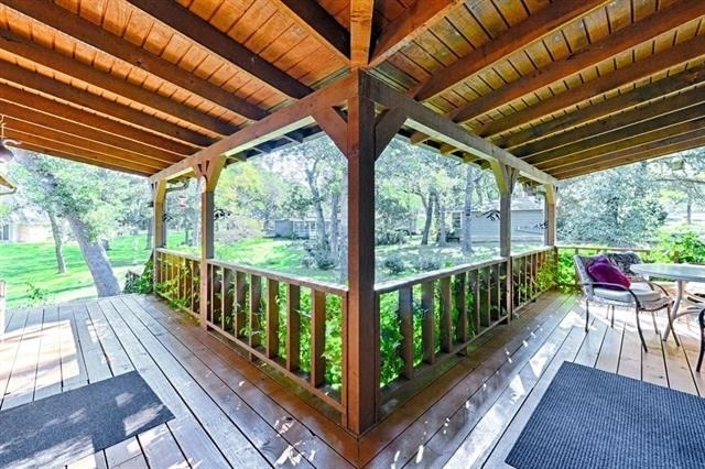 105 Santee Drive - Photo 2