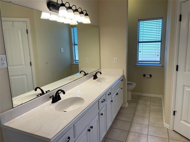 1414 Lauren Lane - Photo 5
