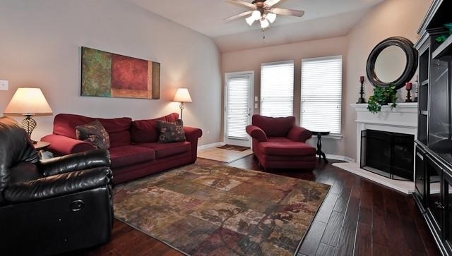 10137 Sanden Drive - Photo 3