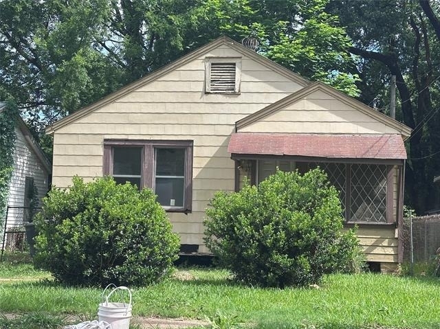 309 Edwards Street - Photo 0