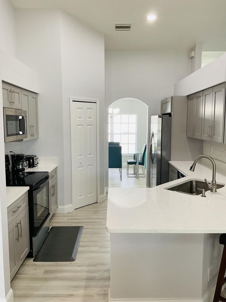 854 Sw Paar Drive - Photo 7