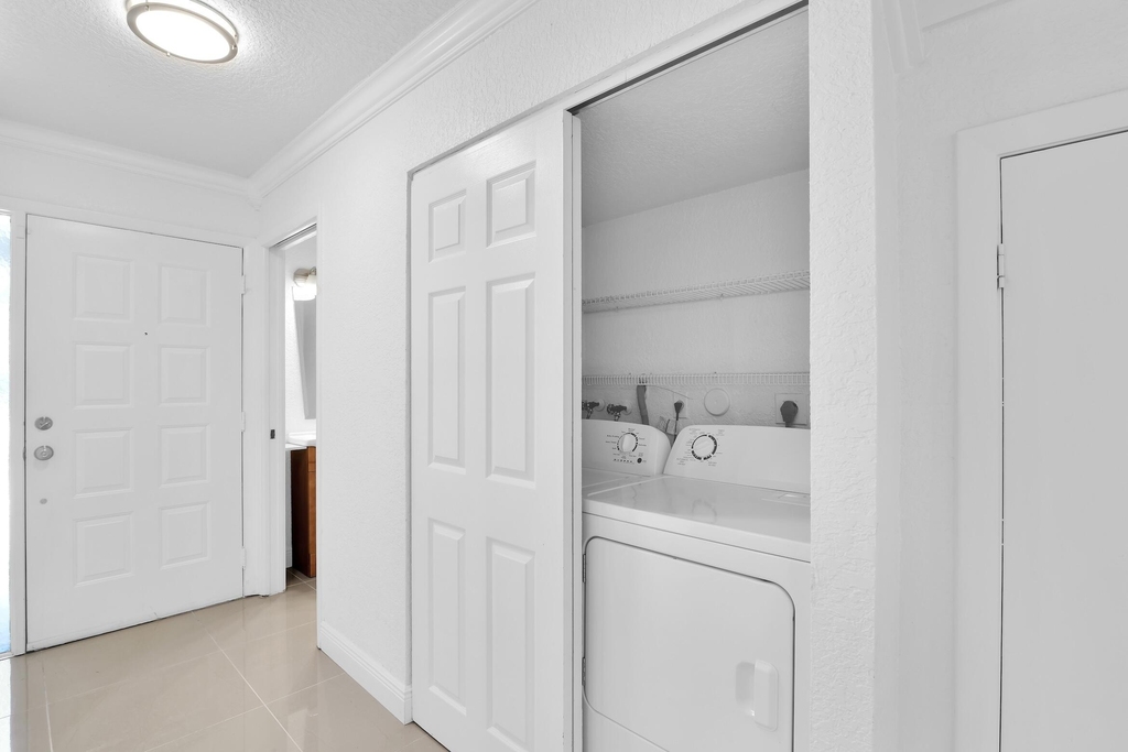 4821 Nw 22nd Street - Photo 6