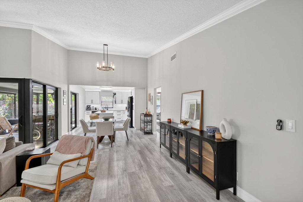 1630 Nw 22nd Avenue - Photo 13