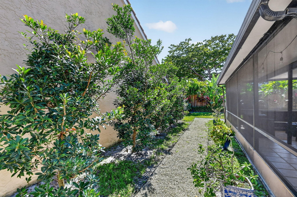 1630 Nw 22nd Avenue - Photo 44