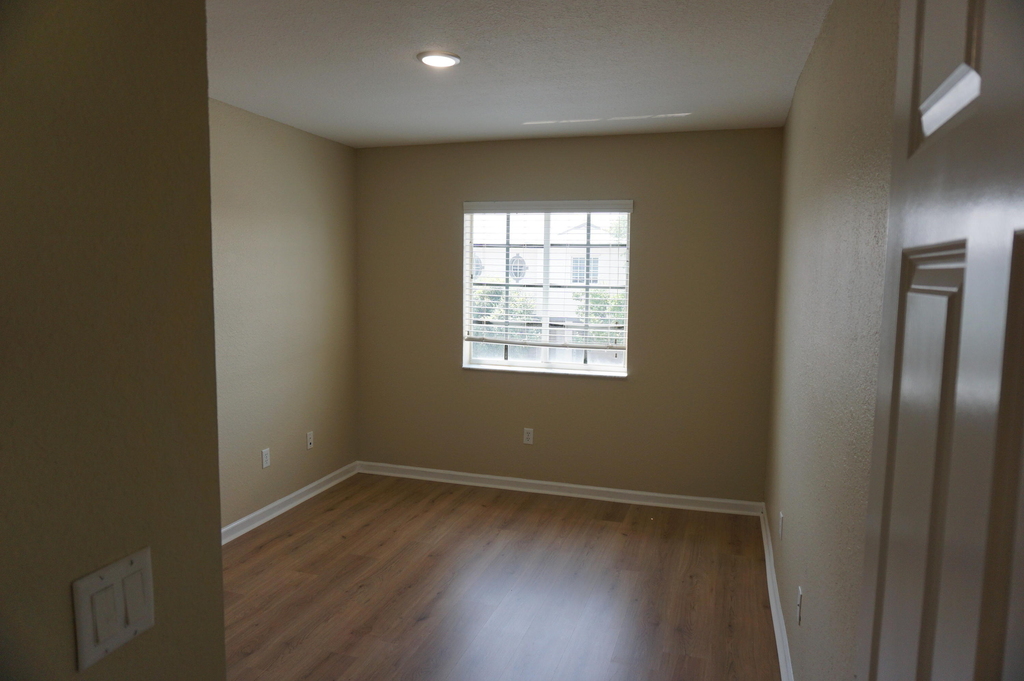 2030 Nassau Drive - Photo 11