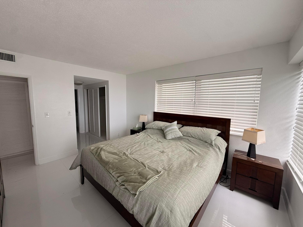 3800 Galt Ocean Drive - Photo 21