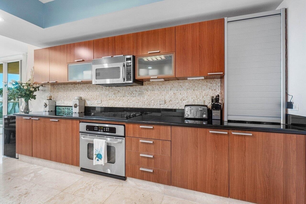 2650 Lake Shore Drive - Photo 12