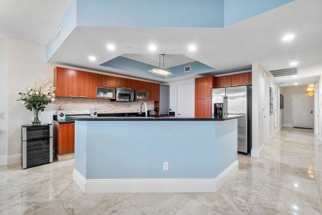 2650 Lake Shore Drive - Photo 7