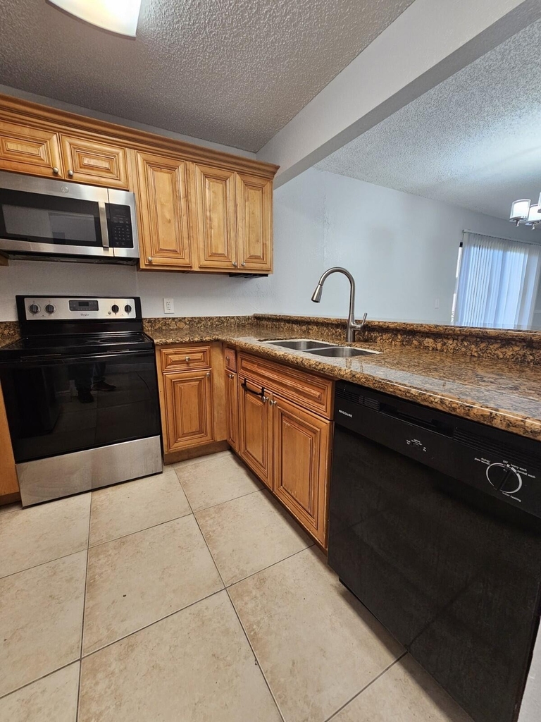 1453 Lake Crystal Drive - Photo 5