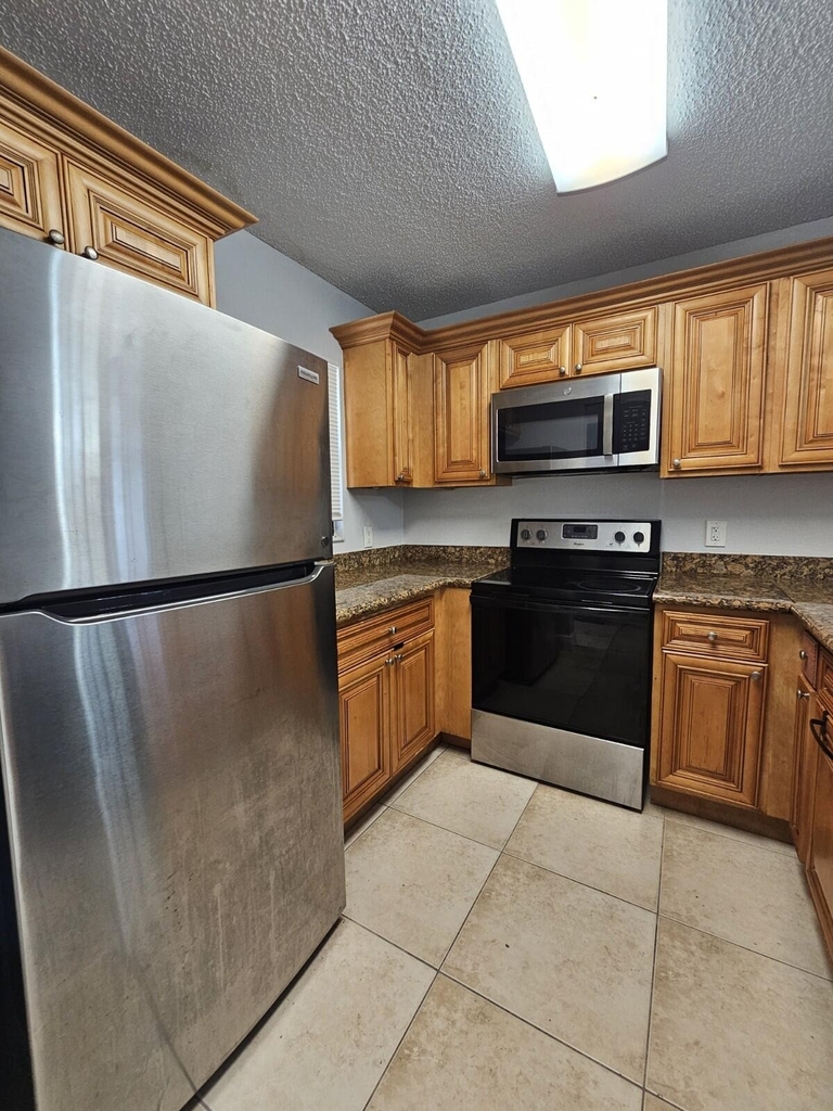 1453 Lake Crystal Drive - Photo 4