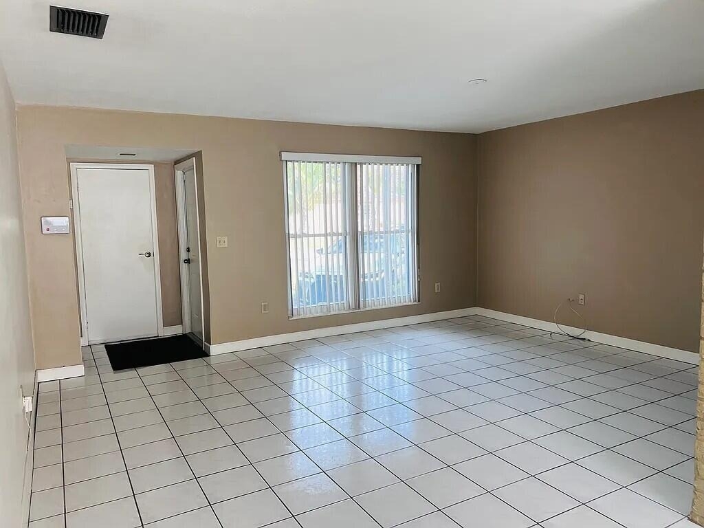 8136 Nw 21st Court - Photo 6