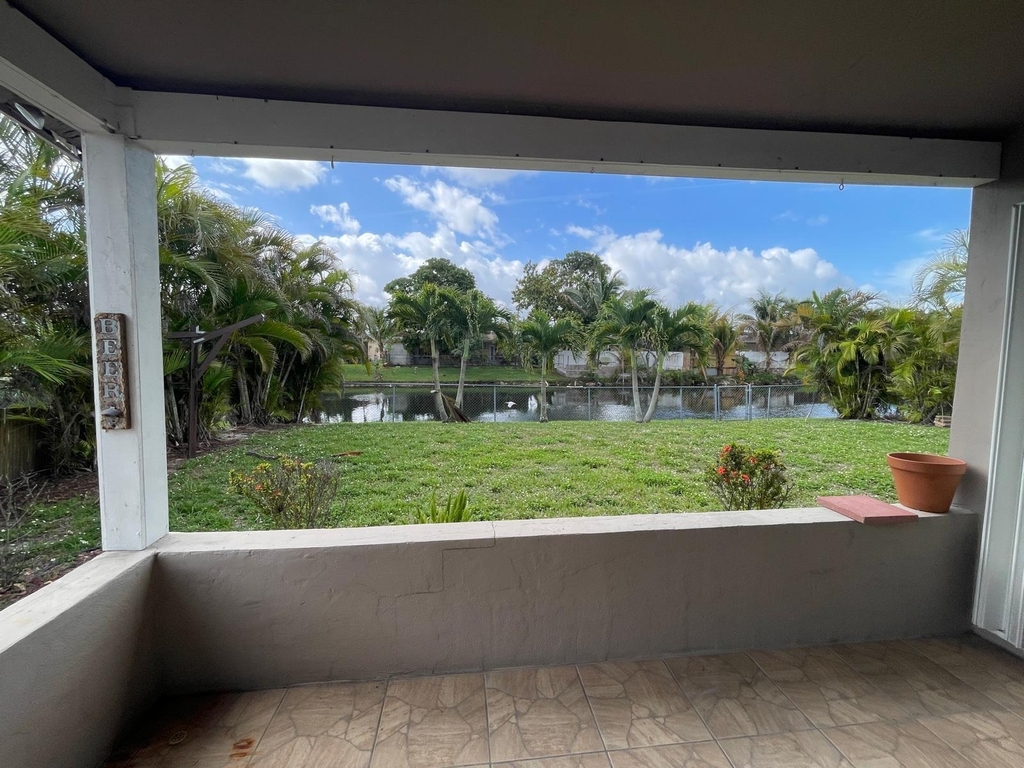 8136 Nw 21st Court - Photo 21