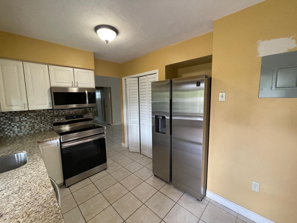8136 Nw 21st Court - Photo 1