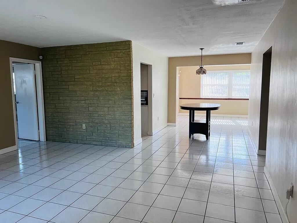 8136 Nw 21st Court - Photo 10
